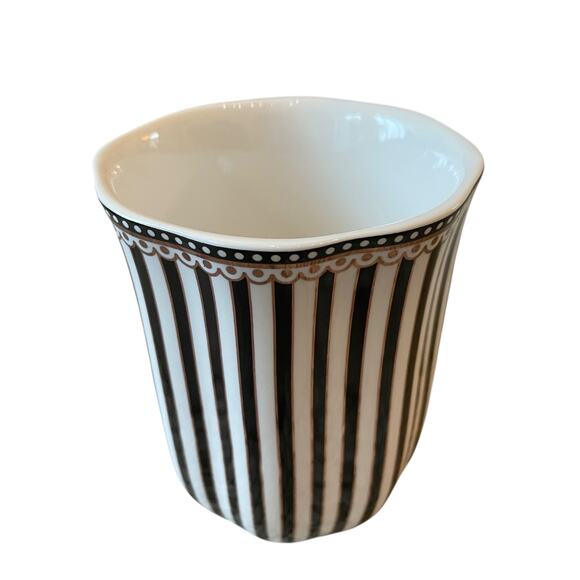Grace Teaware Porcelain Coffee Mug Set of 2 Black & White Stripe Gold Accent New - Picture 12 of 16